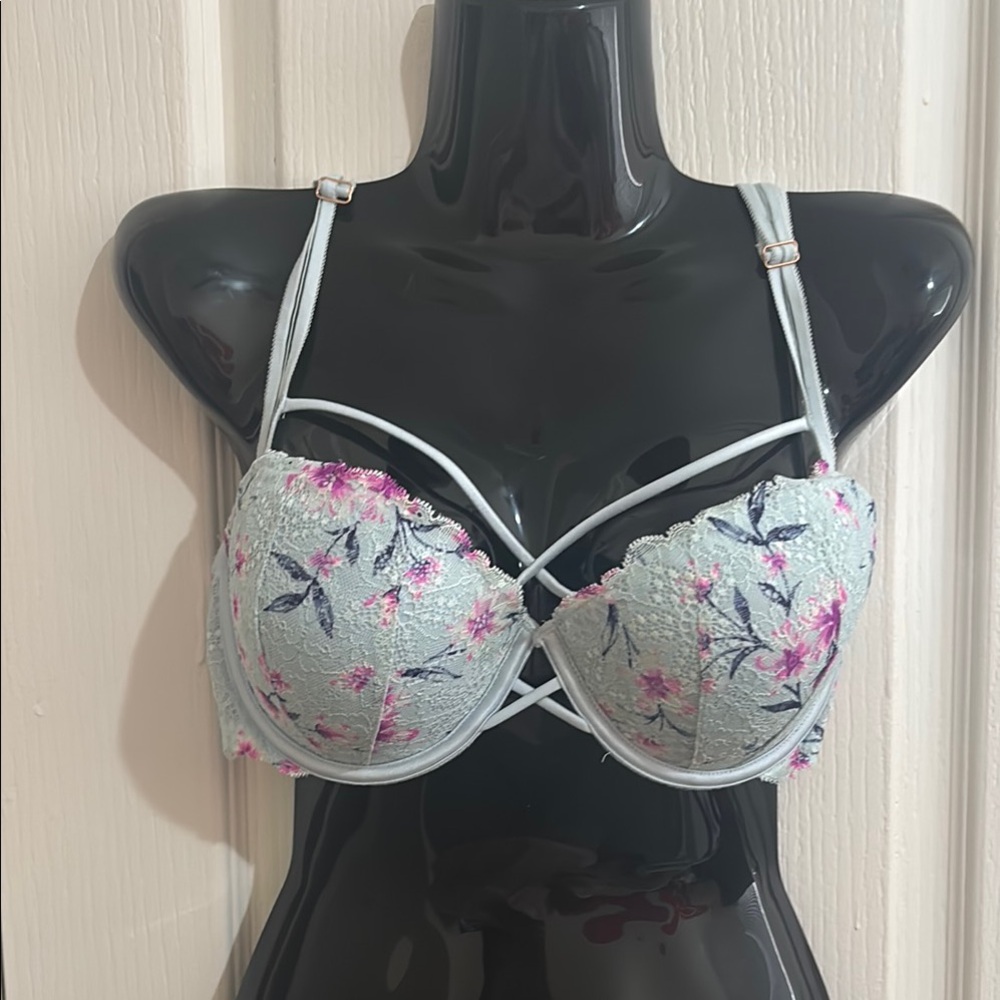 Floral Lace Bra in Light Blue and Pink